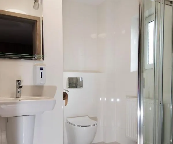 בית אירוח Western Hills *